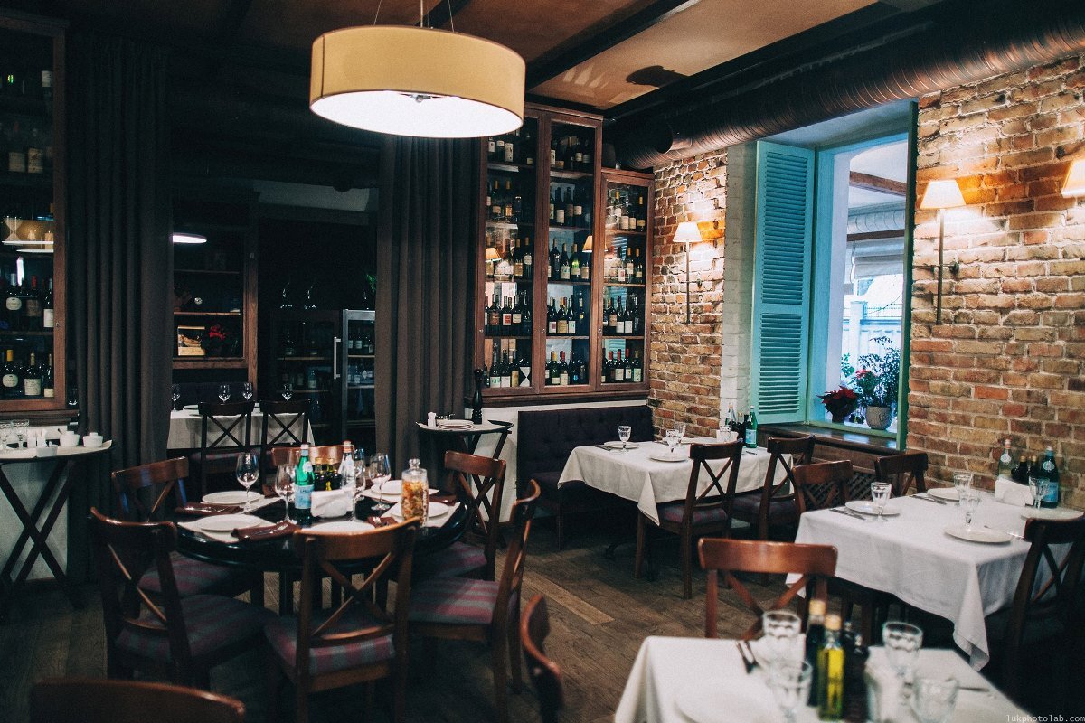 Теплое деревянное оформление излучает умиротворение Теплое деревянное оформление излучает умиротворение