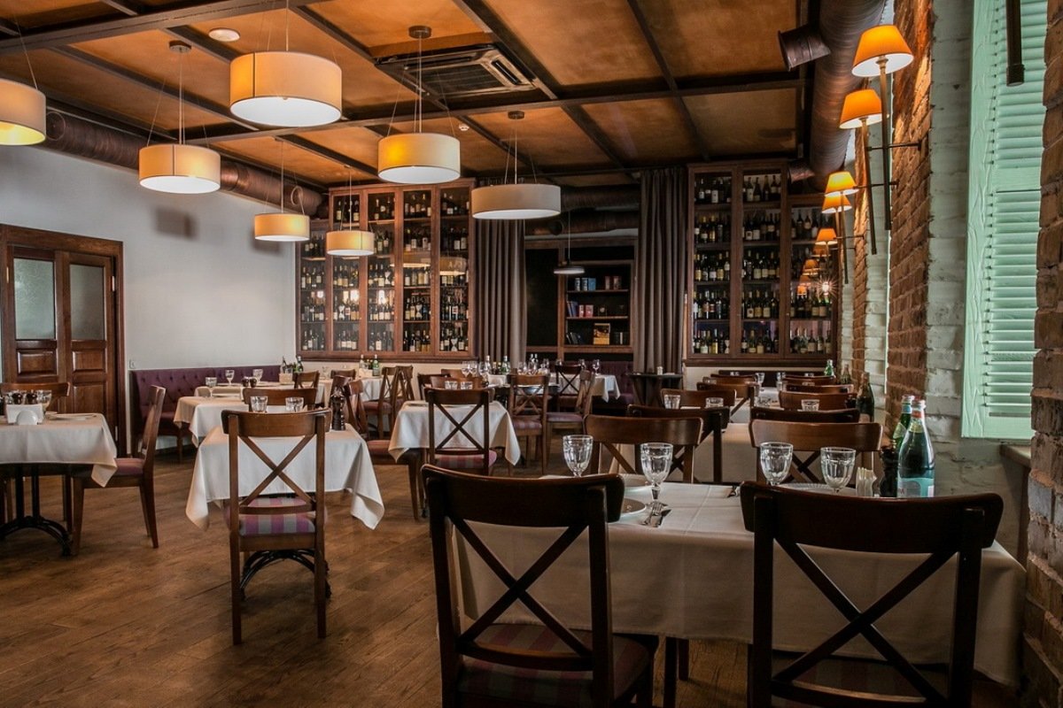 Нотки старинной Италии парят в воздухе Нотки старинной Италии парят в воздухе