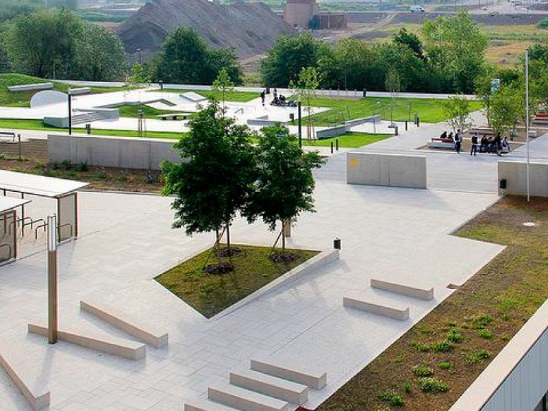 Будет много мест со скамейками Будет много мест со скамейками