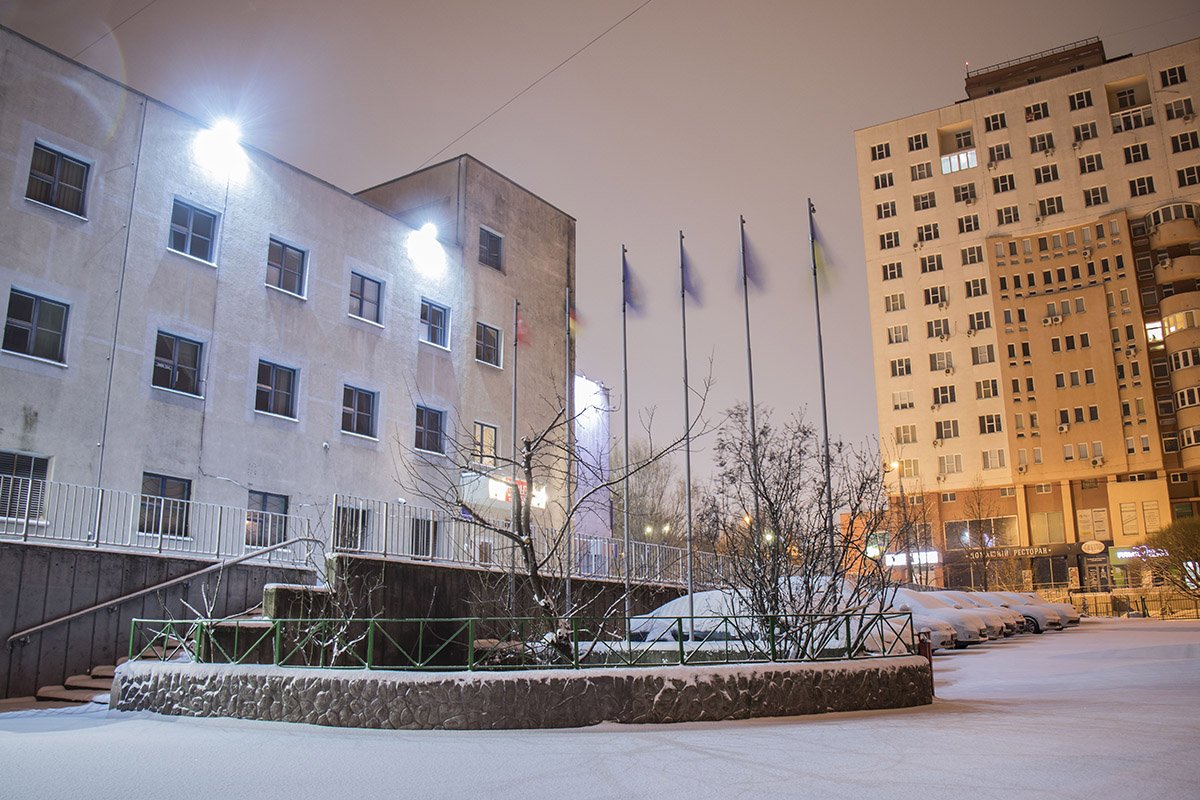 Предрассветный Киев окутала зимняя сказка Предрассветный Киев окутала зимняя сказка