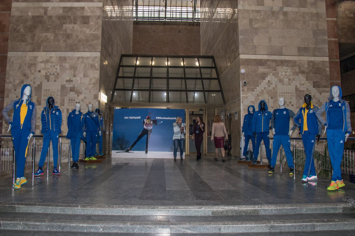 Фан-зона открылась в помещении телецентра "Карандаш" в Киеве