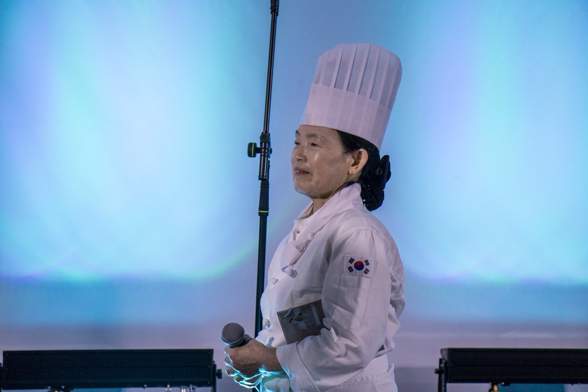 Корейский повар рассказала зрителям об особенностях национальной кухни Южной Кореи