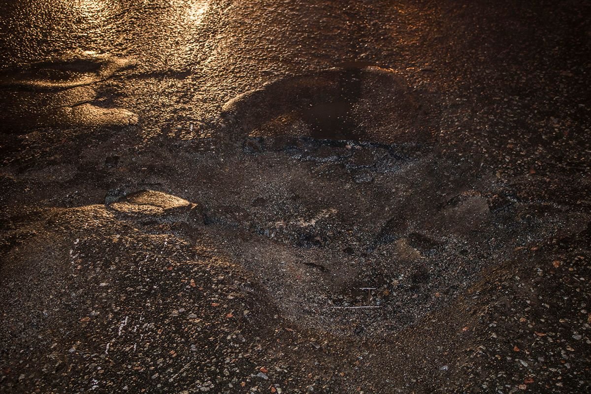 Яма на Шулявском путепроводе 