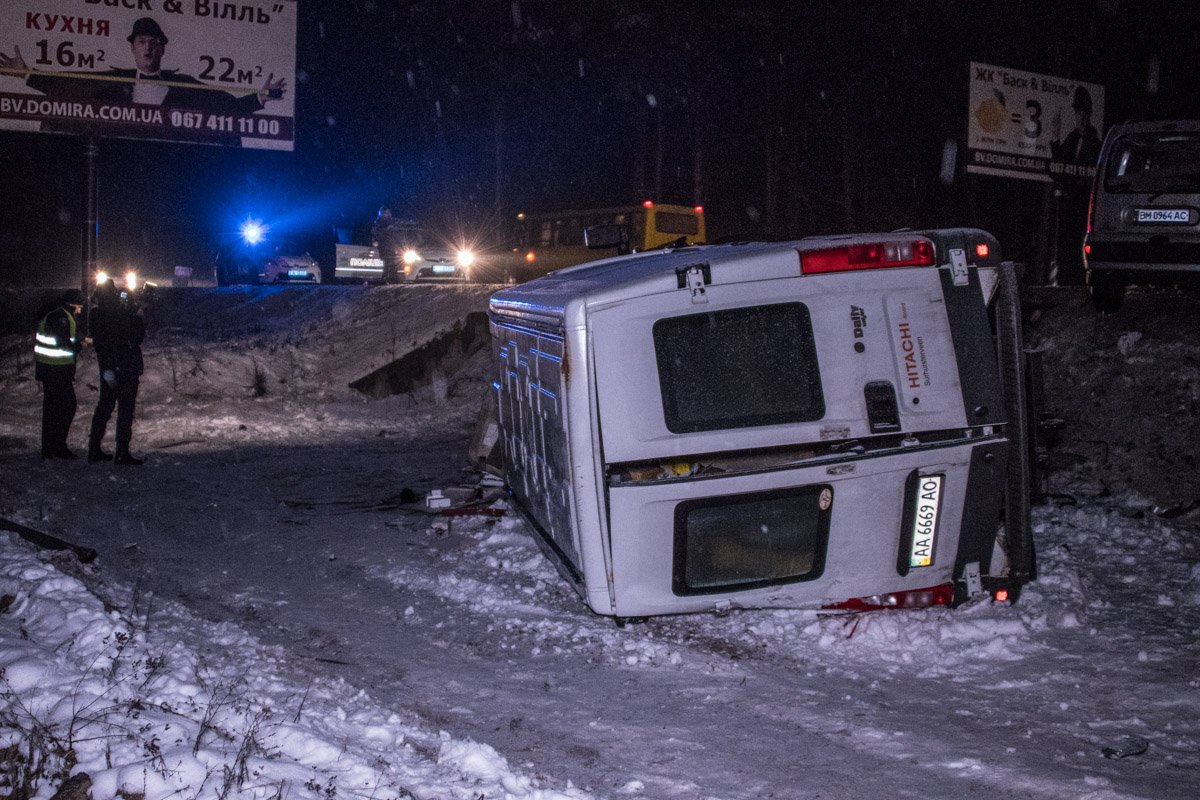 Iveco от удара "лег" на бок Iveco от удара "лег" на бок