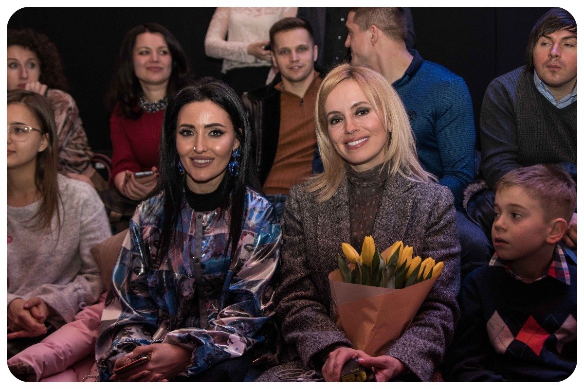 Певица Добрыднева