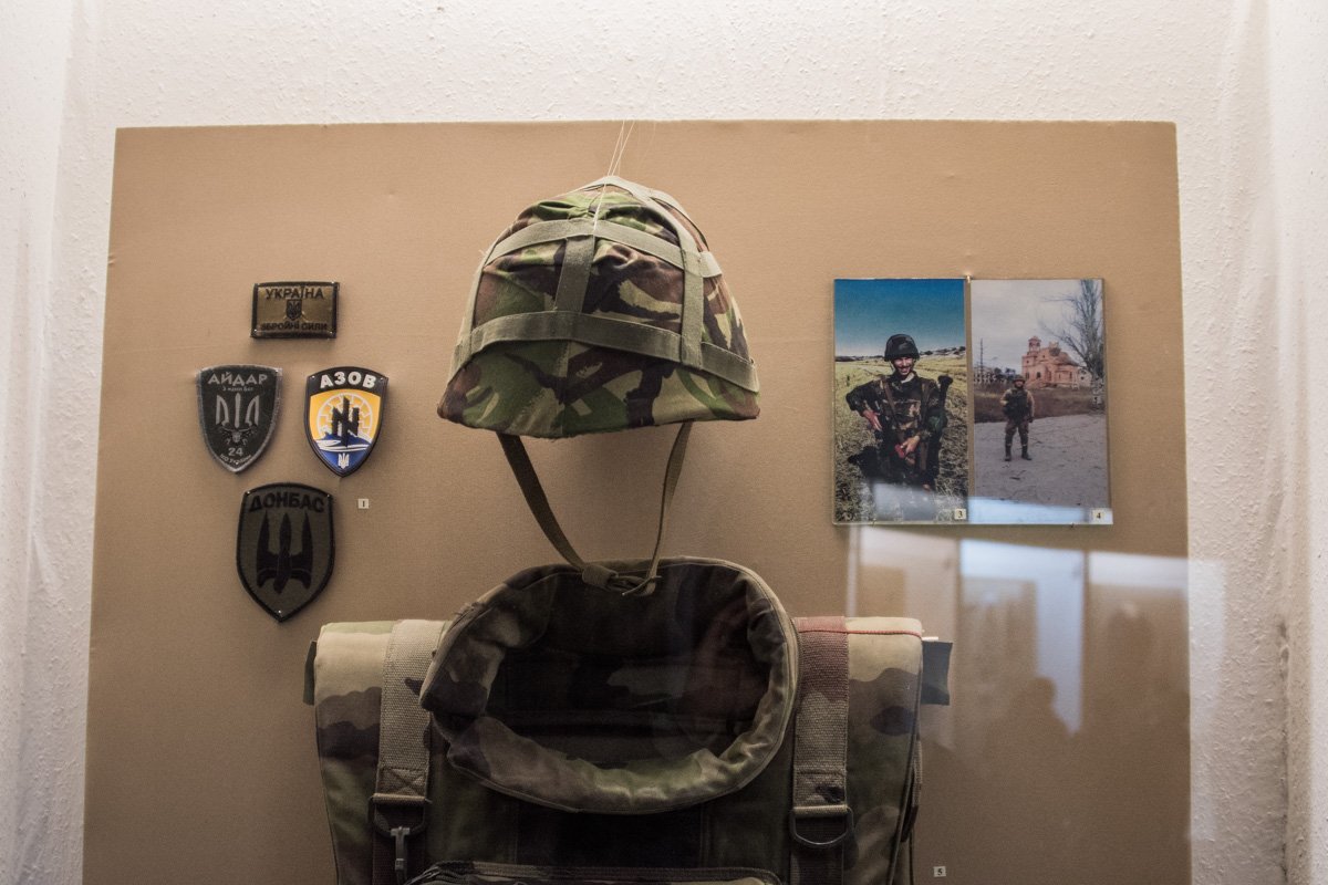 Здесь уже можно найти и современное военное оснащение Здесь уже можно найти и современное военное оснащение