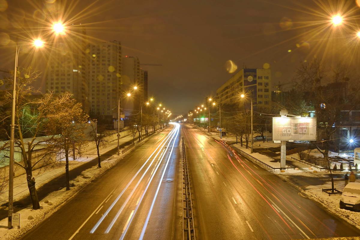 Чарующая красота проспекта ночью