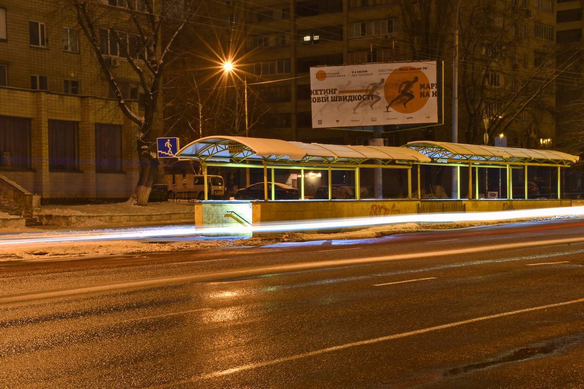 Под покровом ночи каждая часть проспекта выглядит иначе