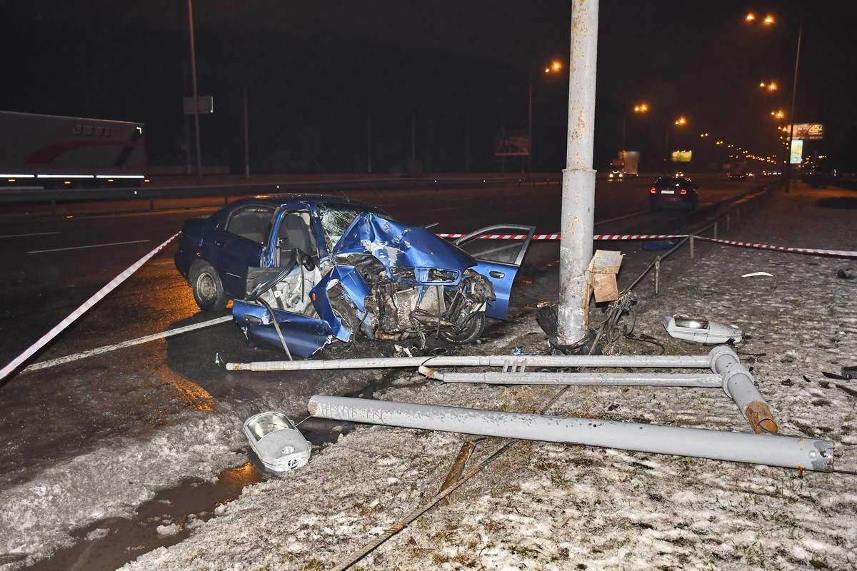 Пассажира госпитализировали с многочисленными травмами