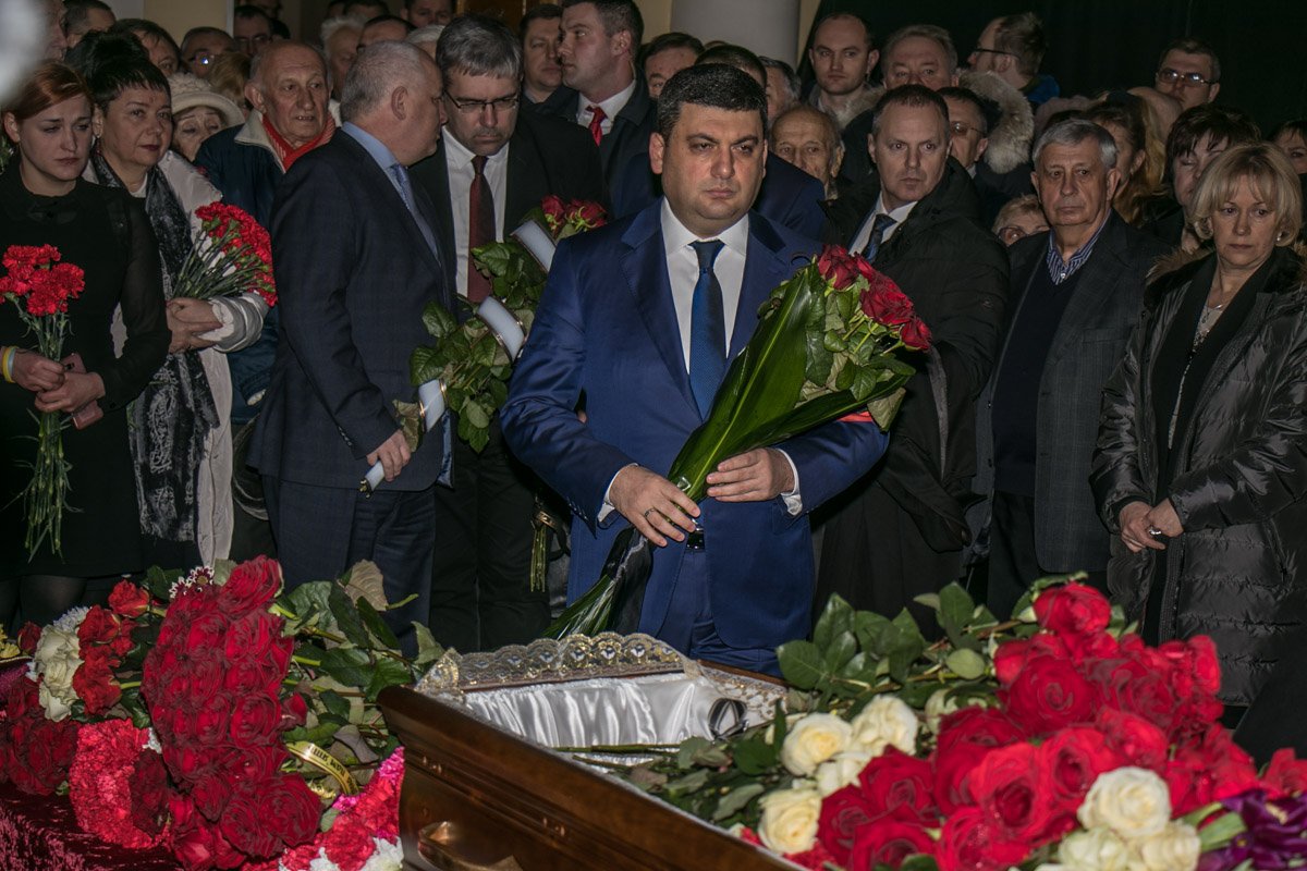 Прощальная церемония прошла в большом зале Национальной академии наук Украины