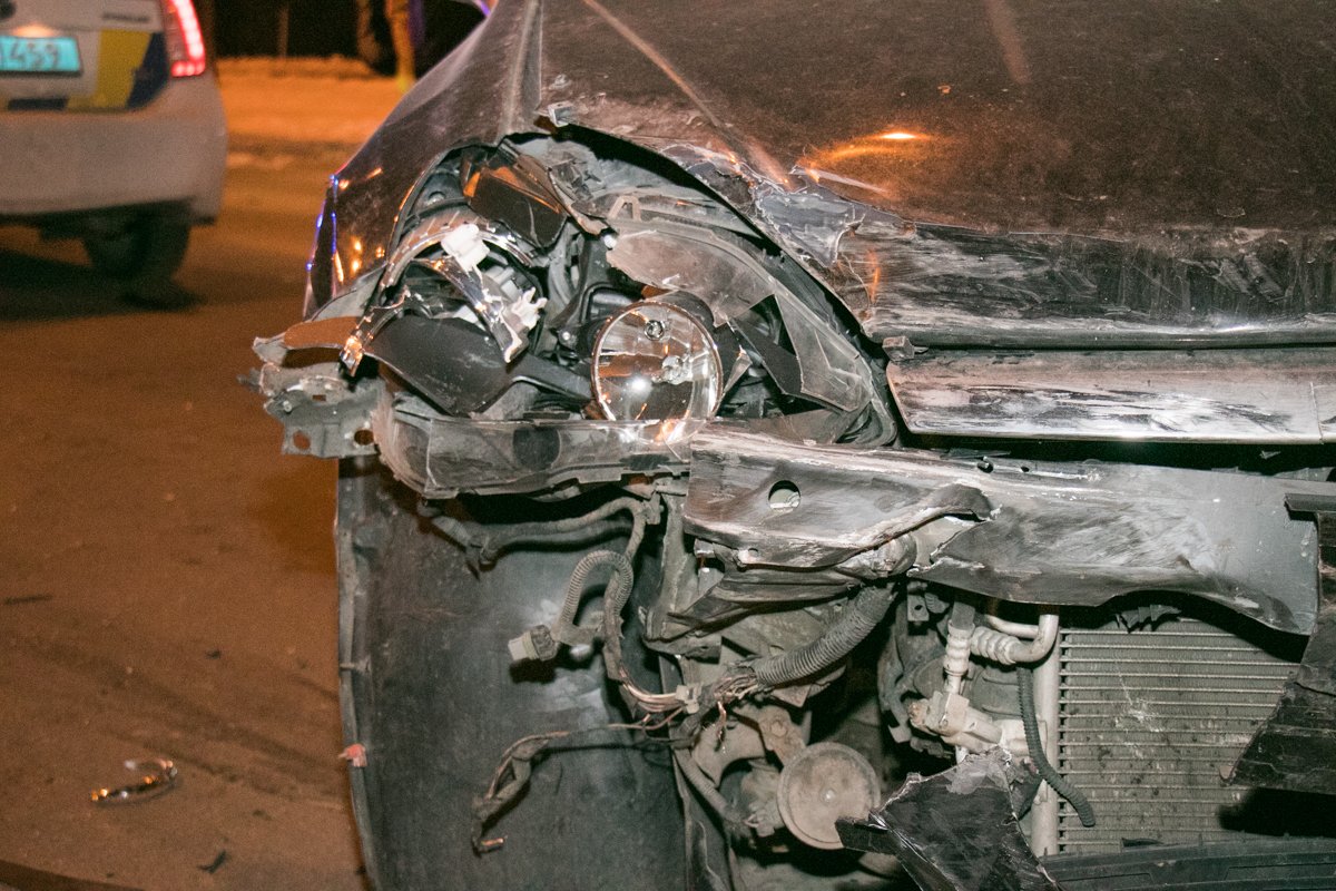 На месте аварии работают правоохранители На месте аварии работают правоохранители