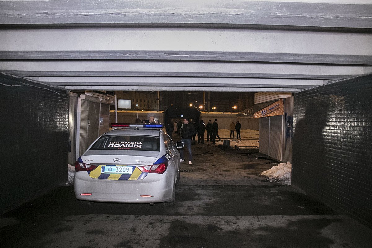 На месте работала полиция