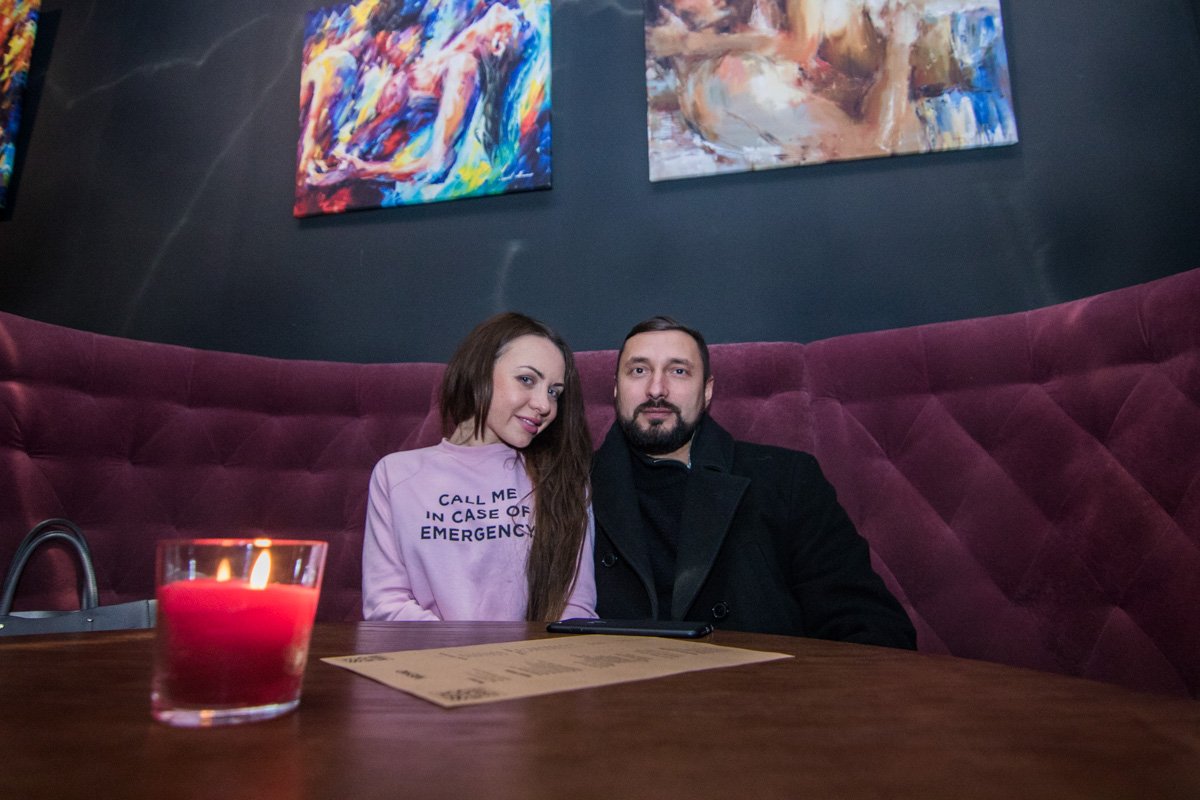 Одни из первых посетителей кофейни довольны увиденным