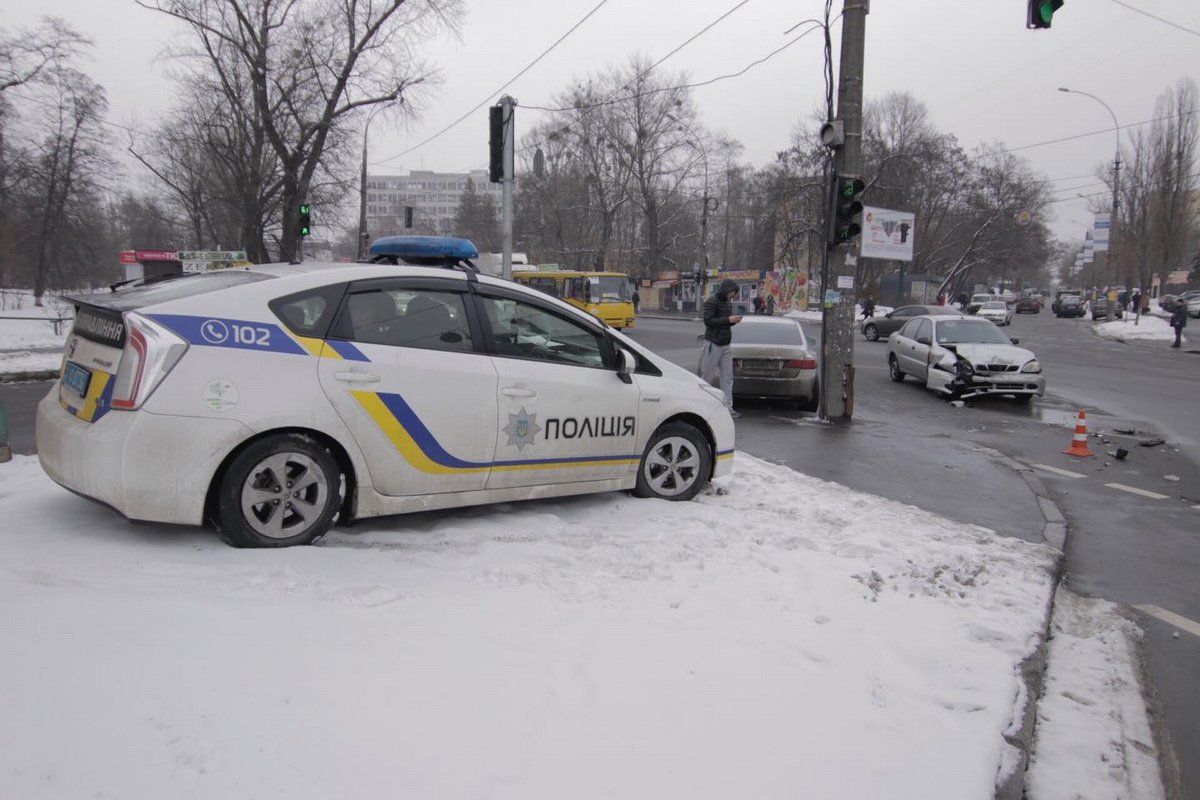 На месте аварии работали полиция и СОГ