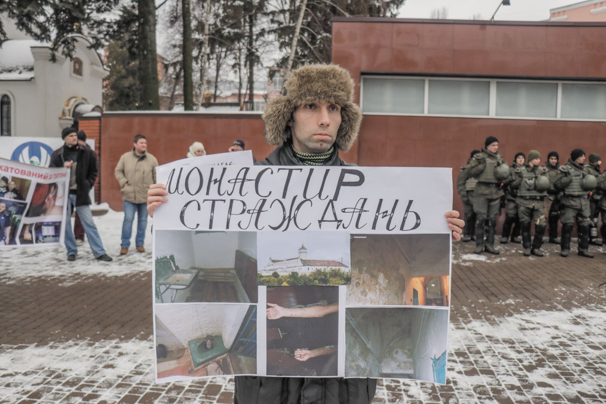 Замковая колония строилась как монастырь 