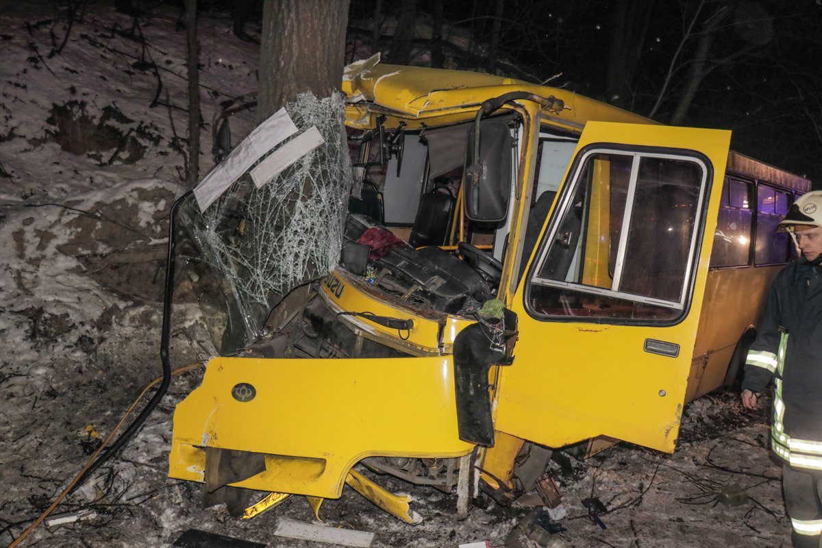 Автобусы получили серьезные повреждения 