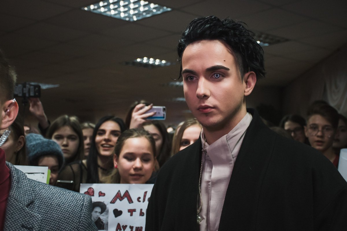 После выступления молодого певца зал просто взорвался овациями