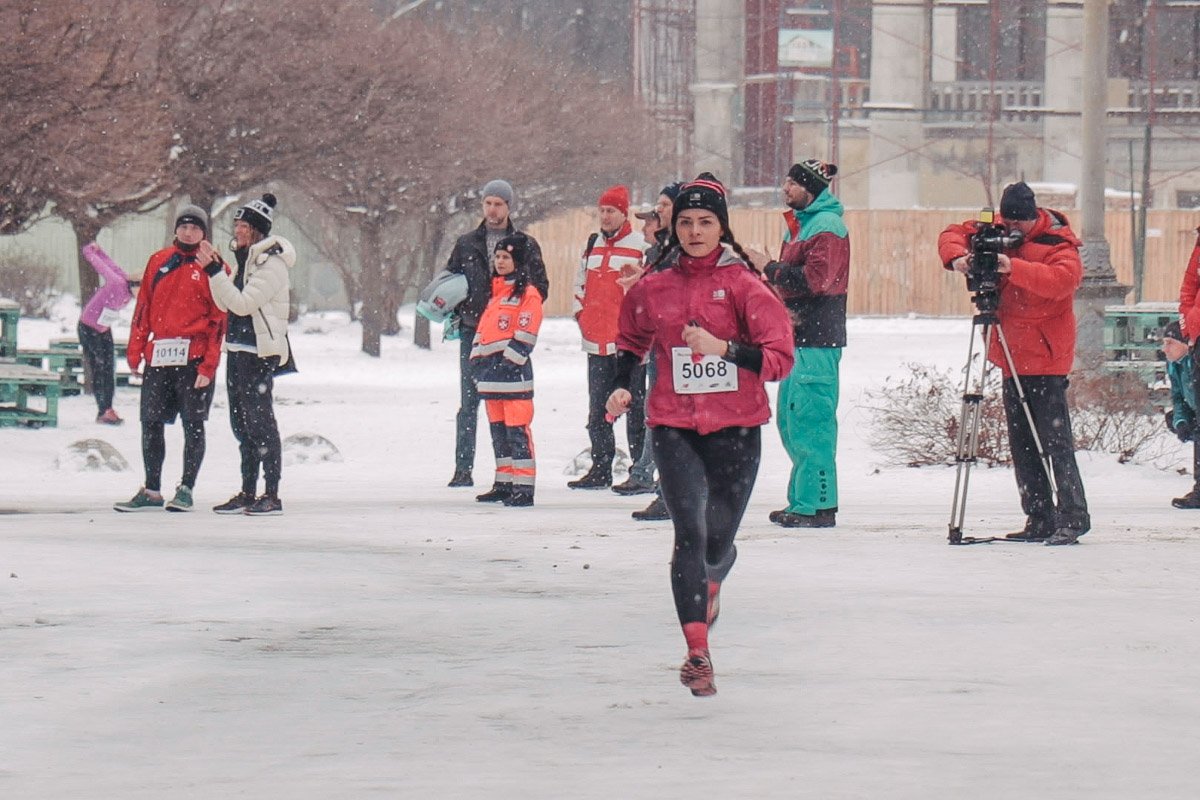 Женщины бежали 5 километров 