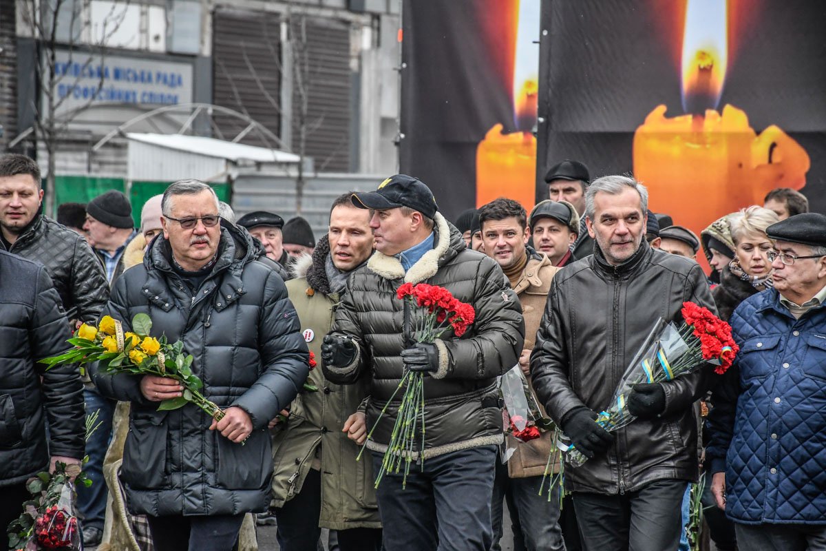 В столице почтили память героев Небесной сотни