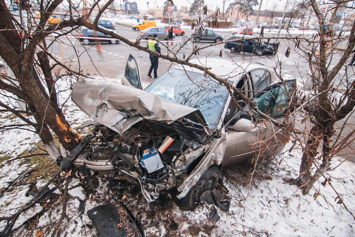 Авария произошла утром на левом берегу Киева