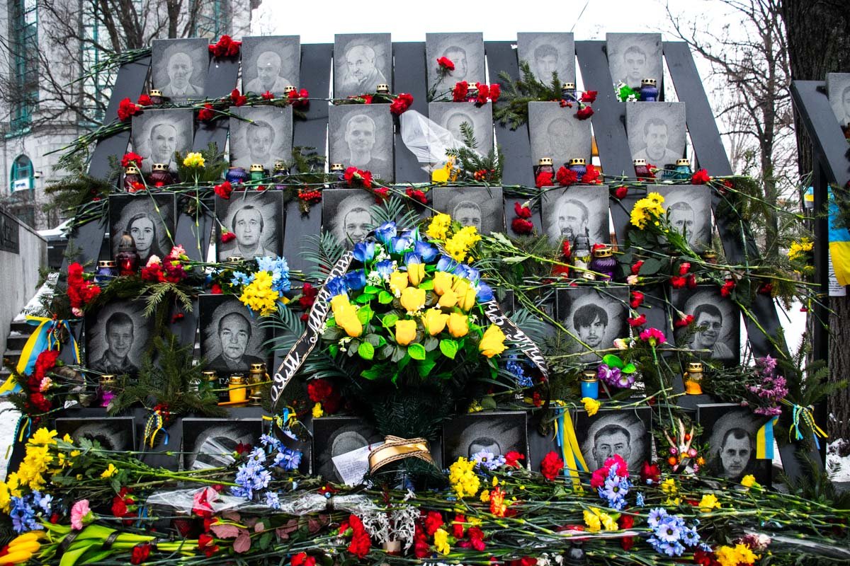 Герои не умирают... Герои не умирают...