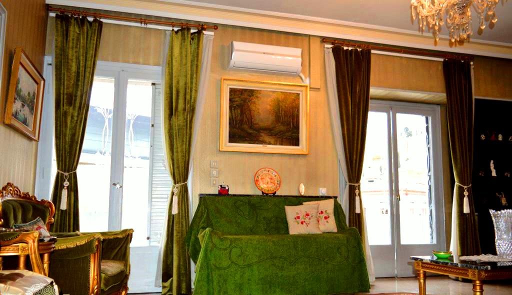 Квартира в центре Афин с видом на Акрополь стоит 130 миллионов гривен Квартира в центре Афин с видом на Акрополь стоит 130 миллионов гривен