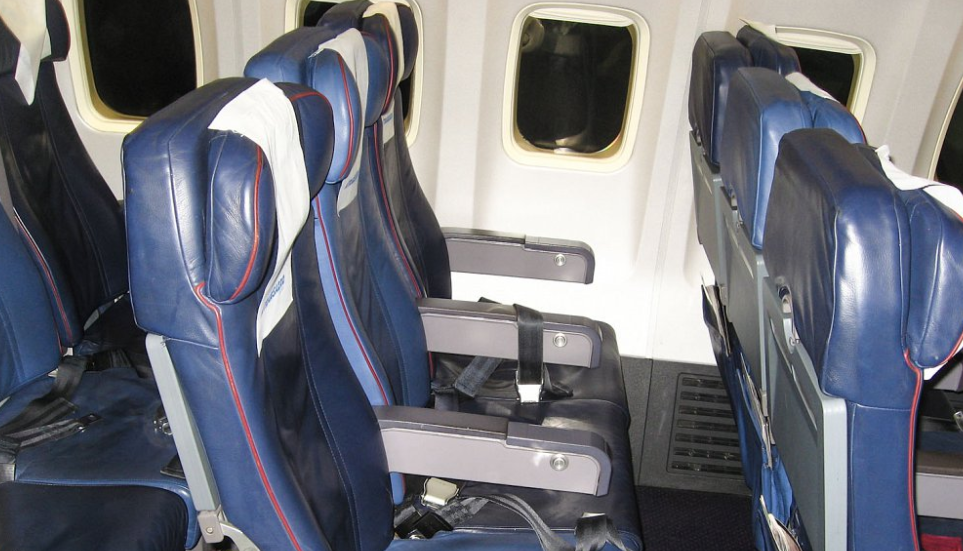 Как выглядит BOEING 737-500 внутри