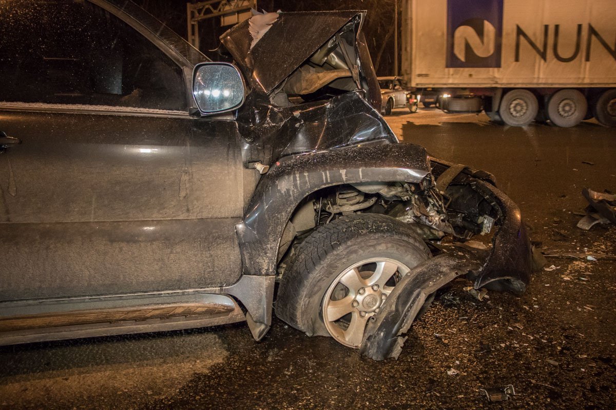 Land Cruiser ехал в сторону Киева Land Cruiser ехал в сторону Киева