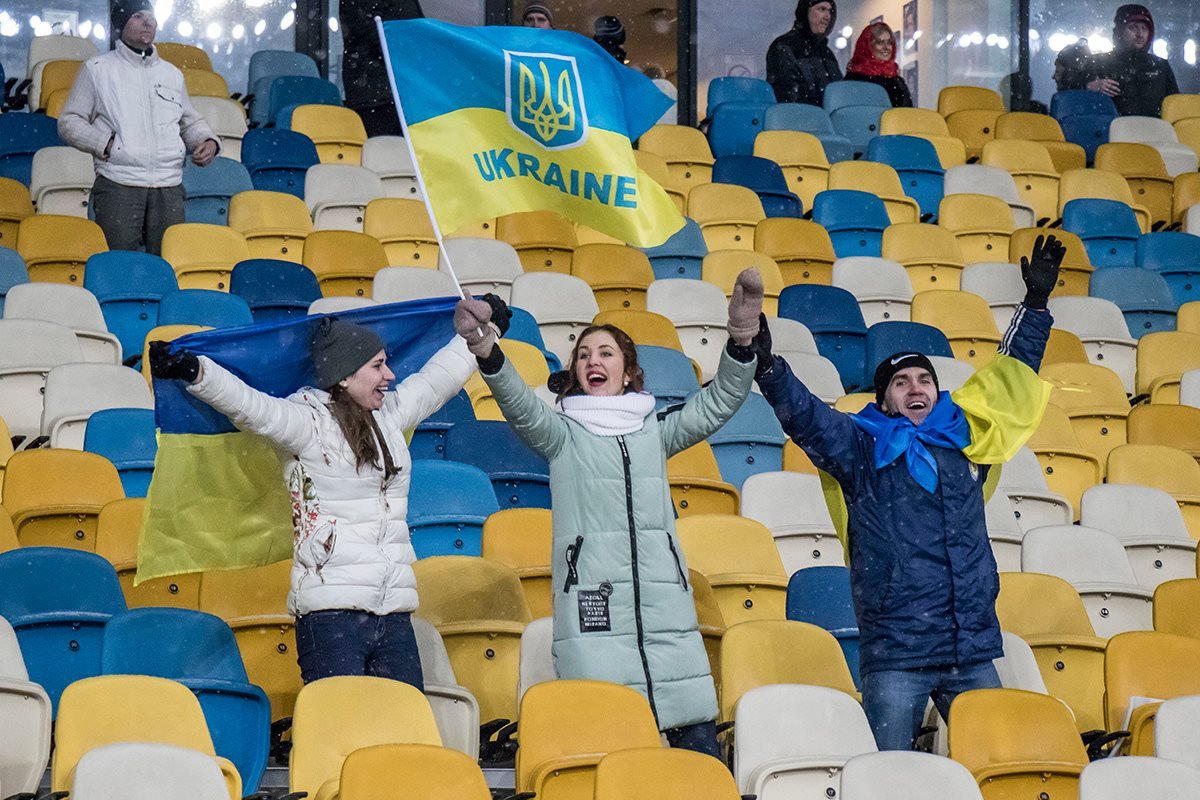 Украинский фанаты поддерживали любимый клуб до последней секунды матча