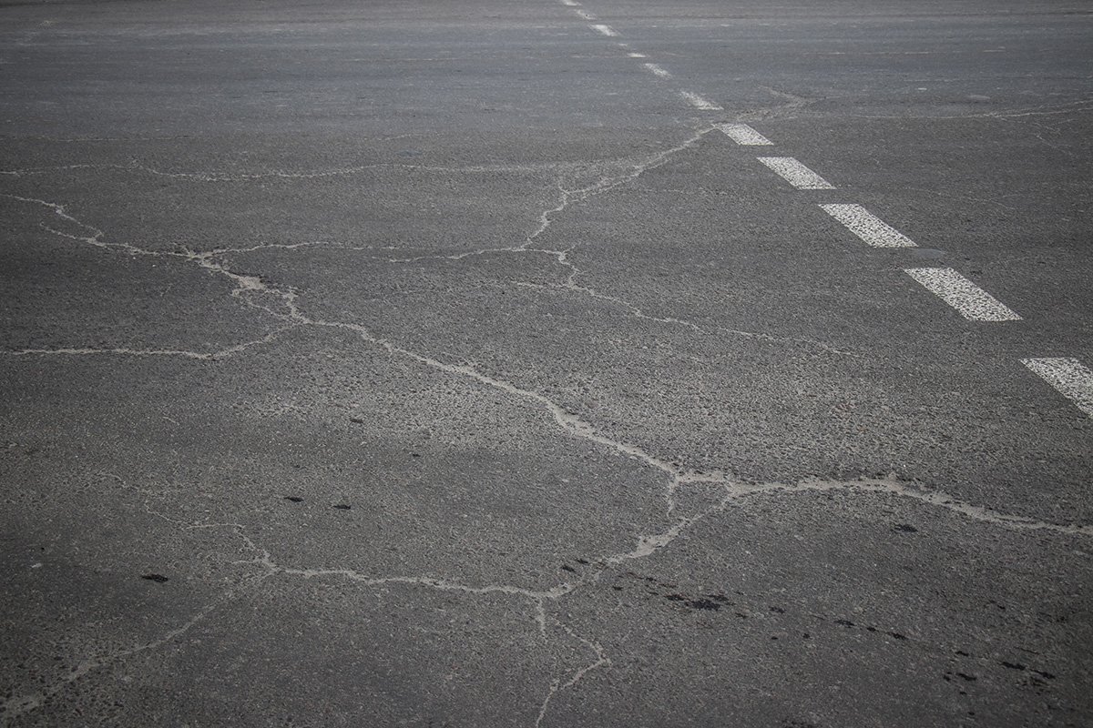 Покрытие потрескалось