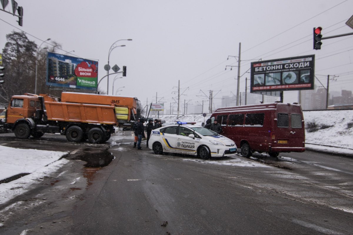 А аварии пострадала девушка