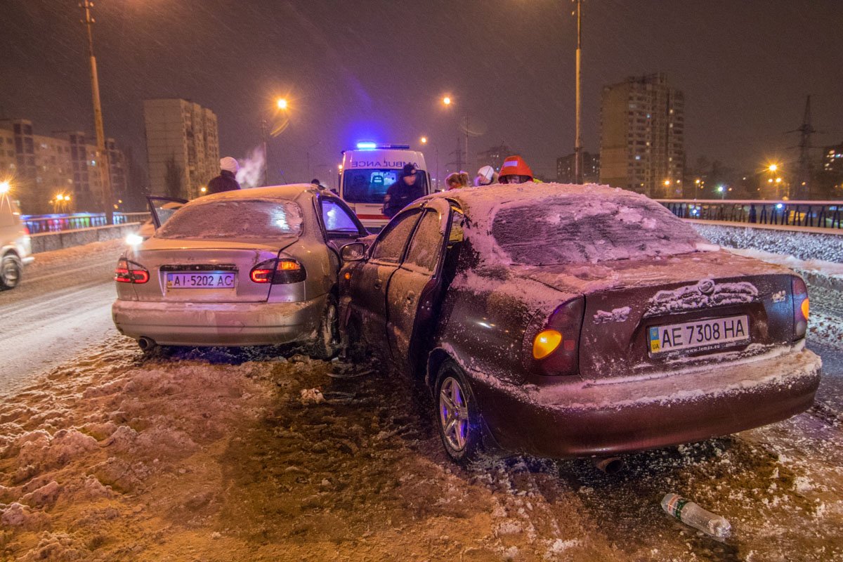 В связи с аварией пробки на мосту не образовалось