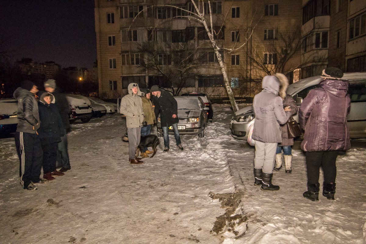 Многие в спешке покинули свои квартиры