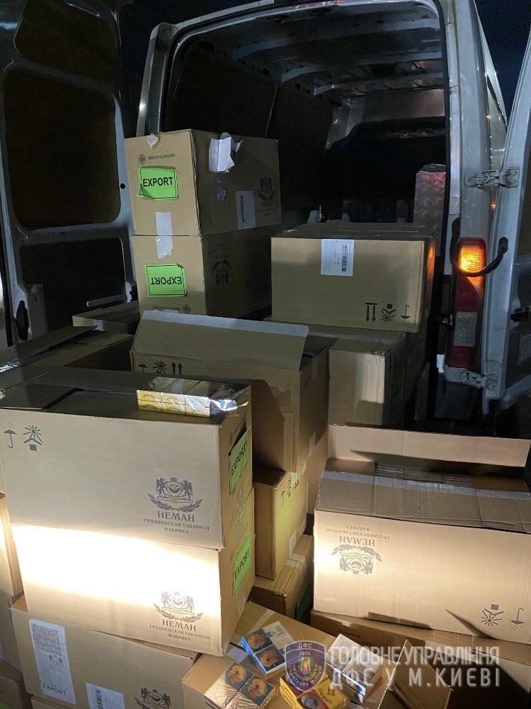 В Киеве перехватили партию "паленых" сигарет на 2 миллиона гривен 4