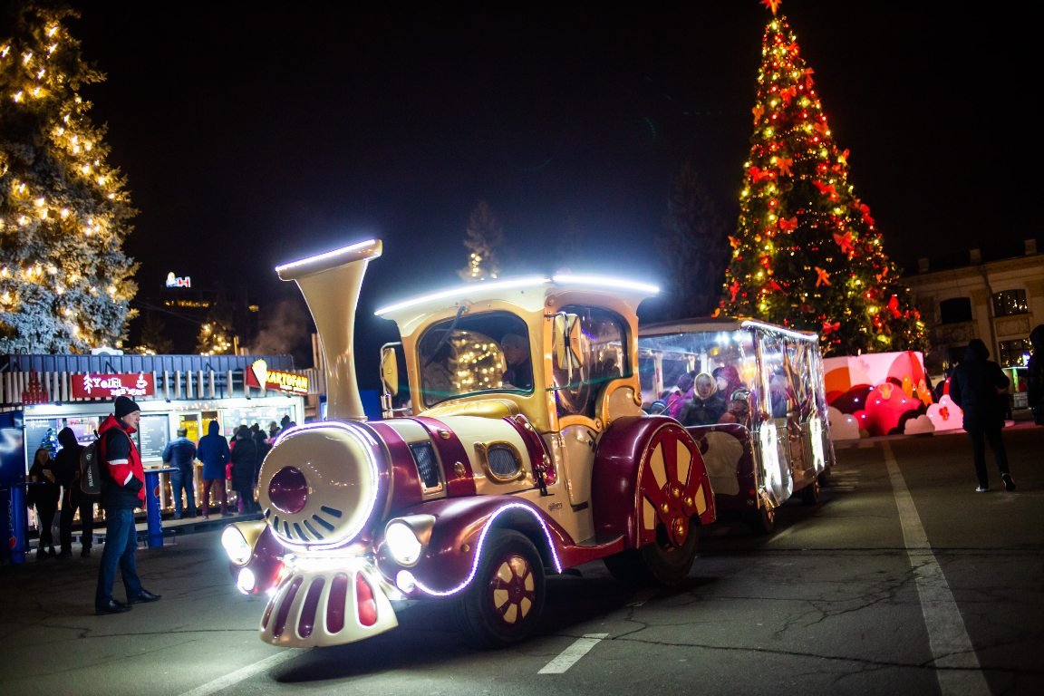 В Киеве «Зимова країна на ВДНГ» снова готовит развлечения: что будет работать и когда откроют 1