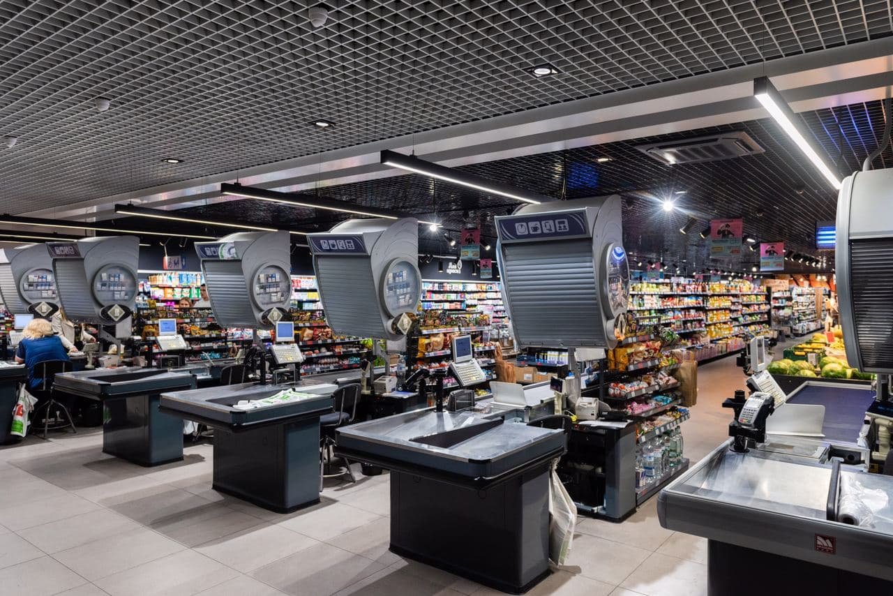 Для этой категории покупателей в каждом магазине будет работать отдельная касса или обслуживание вне очереди.