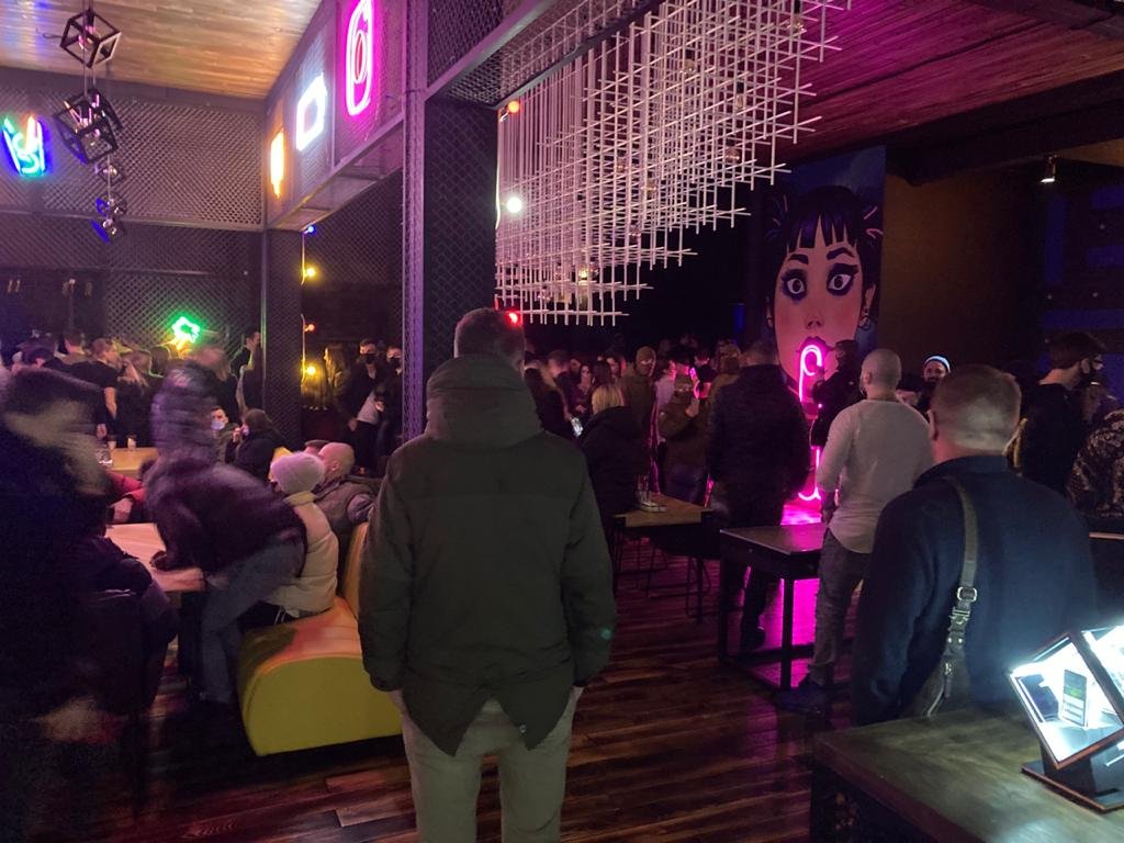 Развлекались 500 человек: в Киеве прикрыли ночной клуб за нарушение карантина 4