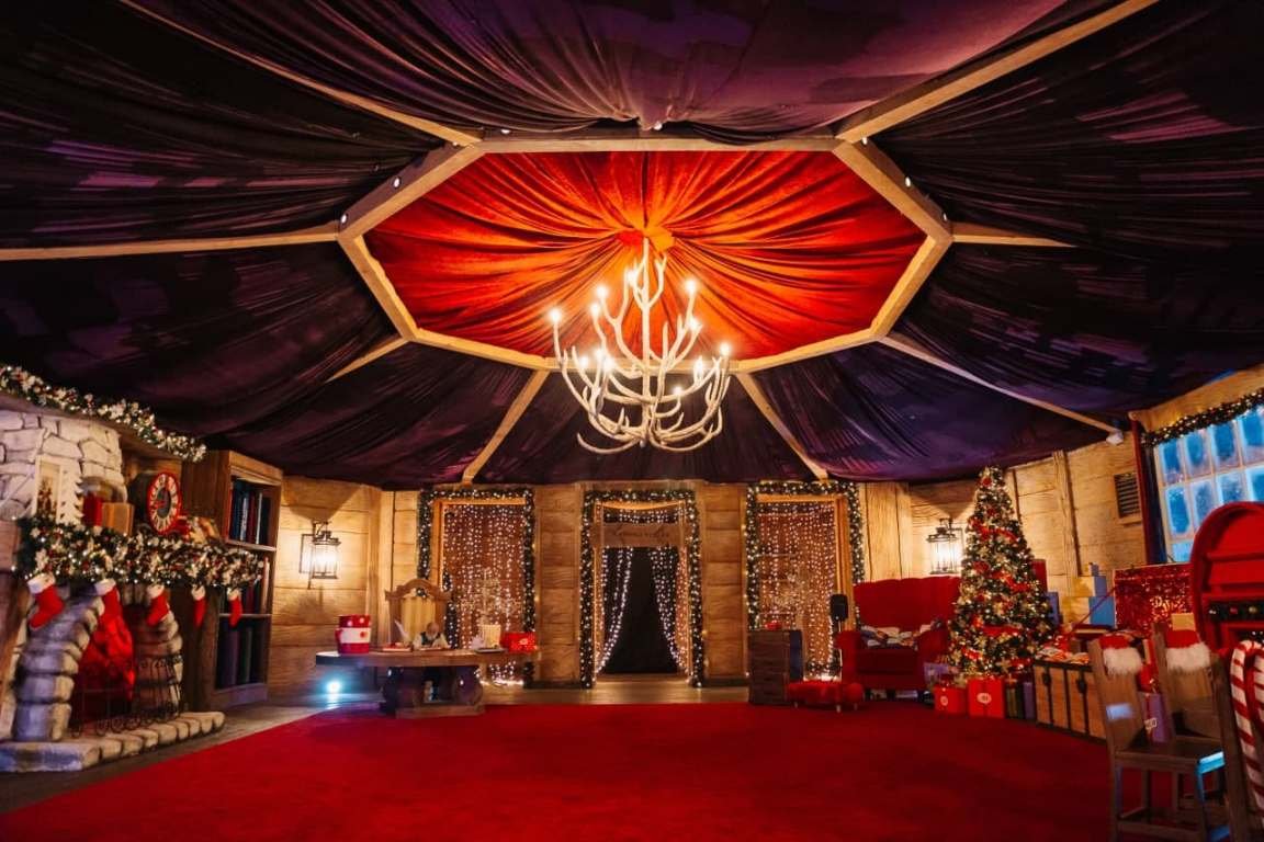 Санта, Эльфы и подарки по почте: в Украине появилась Резиденция новогодних историй 1