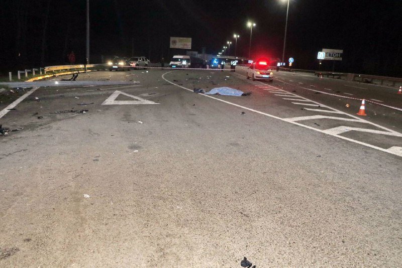 Смертельное ДТП под Киевом: непристегнутые пассажиры Honda вылетели через лобовое 4