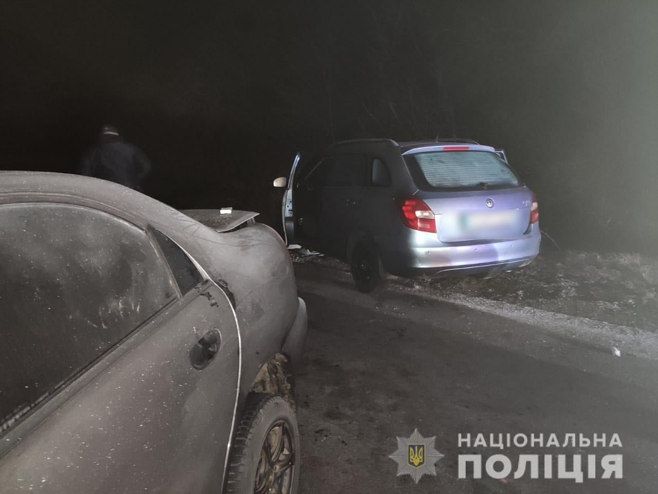 Под Киевом столкнулись две иномарки, много пострадавших: кадры с места 1