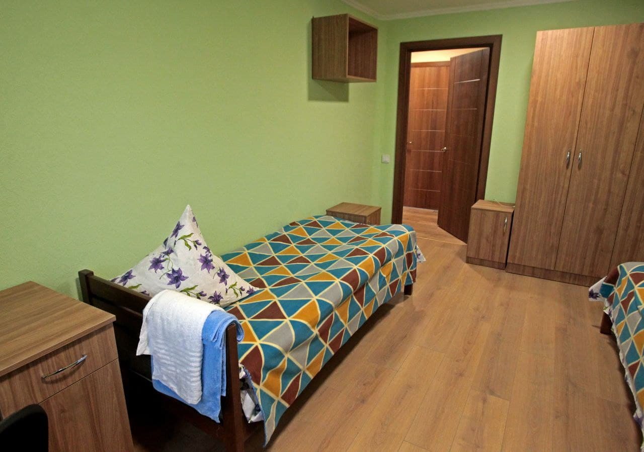 В Киеве детям-сиротам выделили временное жилье: появились фото 6