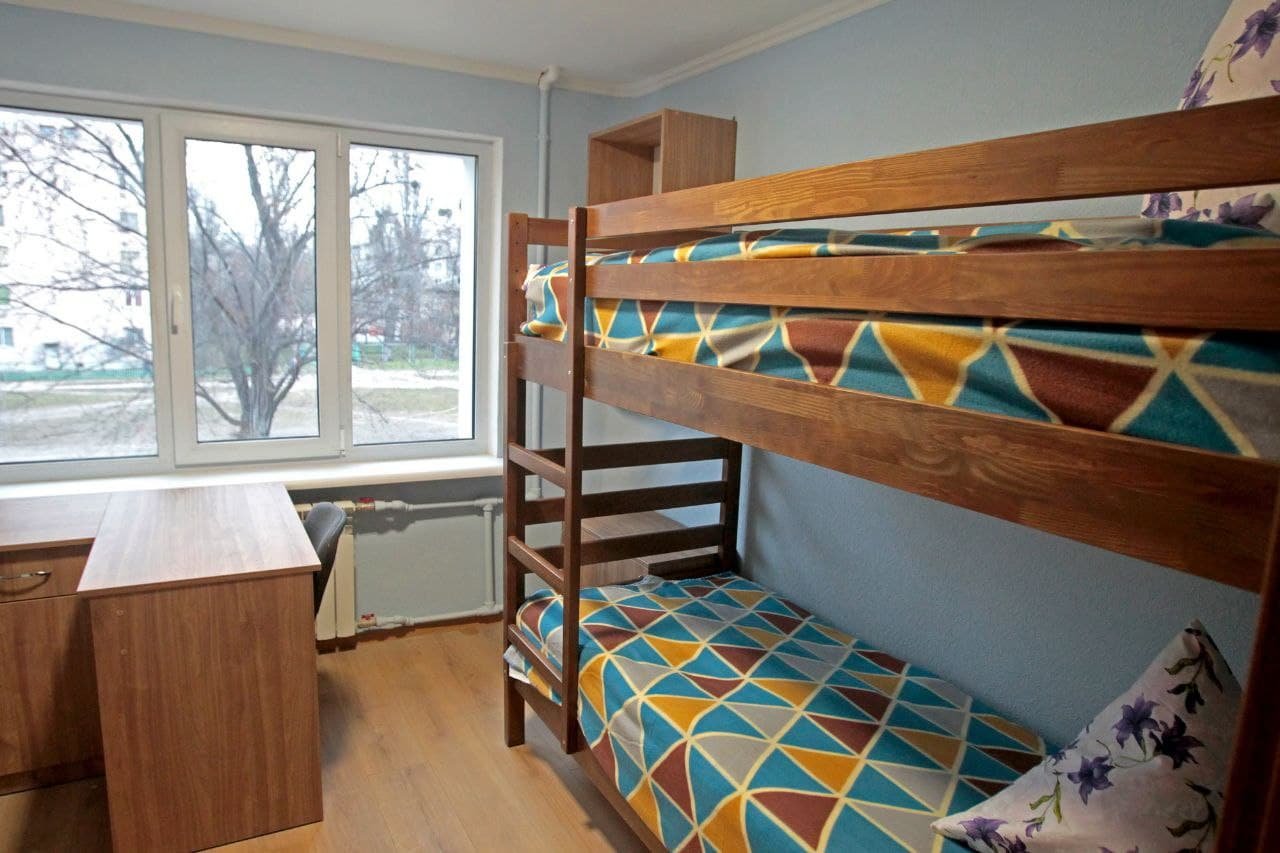 В Киеве детям-сиротам выделили временное жилье: появились фото 8