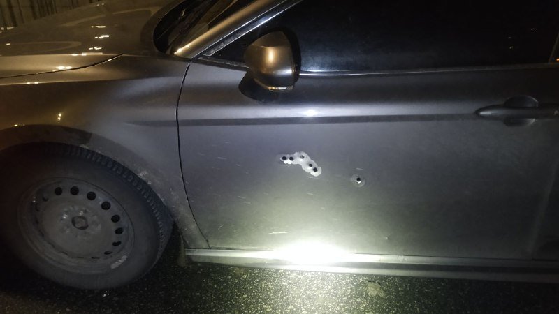 В Киеве двое мужчин на Skoda расстреляли Toyota Camry: их задержали спецназ и оперативники 3