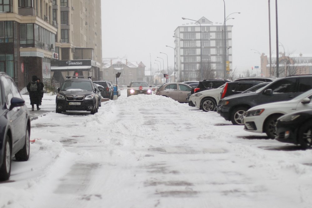 Снегопад в Киеве в лицах и пробках: как с утра выглядит столица во время непогоды 3