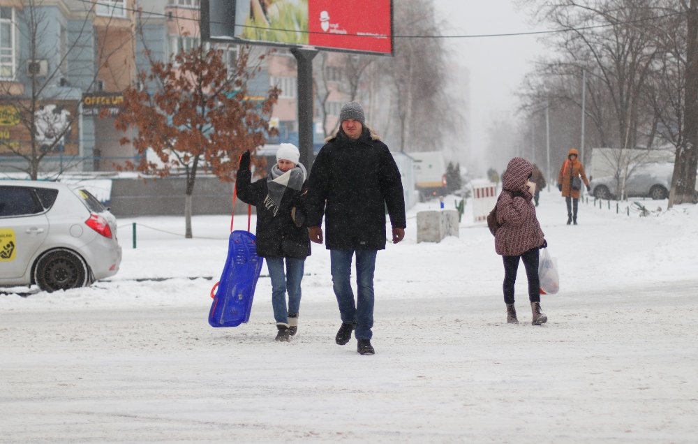 Снегопад в Киеве в лицах и пробках: как с утра выглядит столица во время непогоды 6
