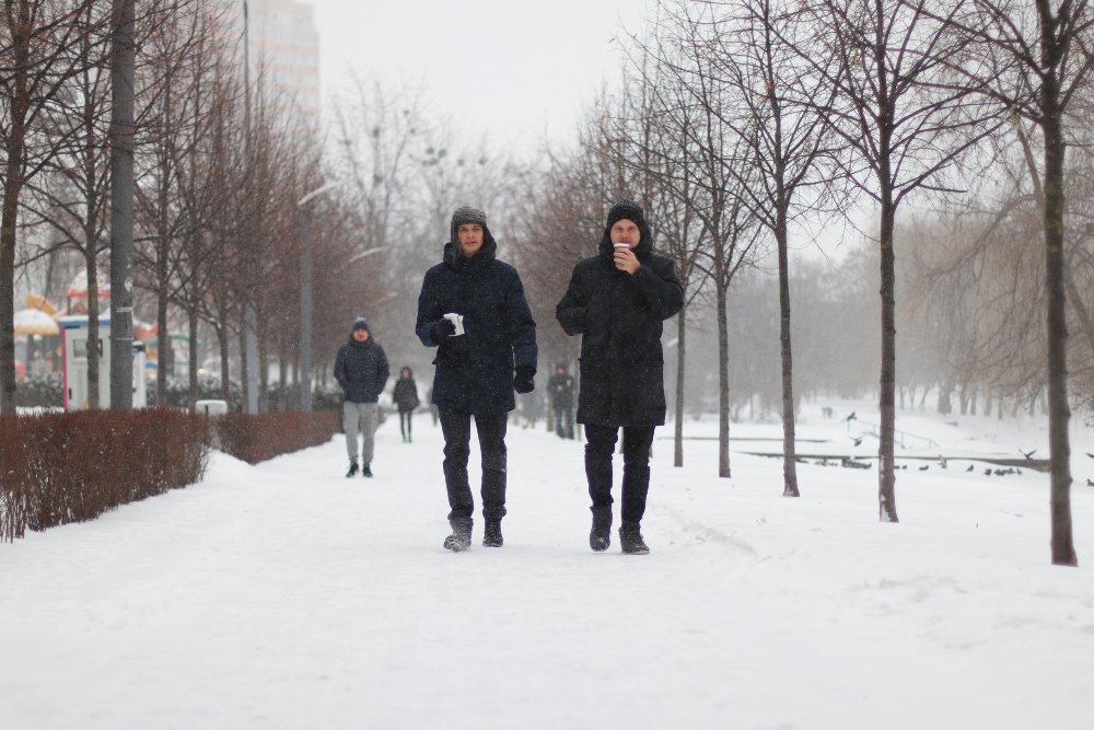 Снегопад в Киеве в лицах и пробках: как с утра выглядит столица во время непогоды 17