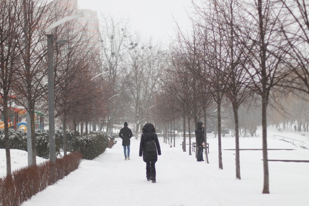 Снегопад в Киеве в лицах и пробках: как с утра выглядит столица во время непогоды 18