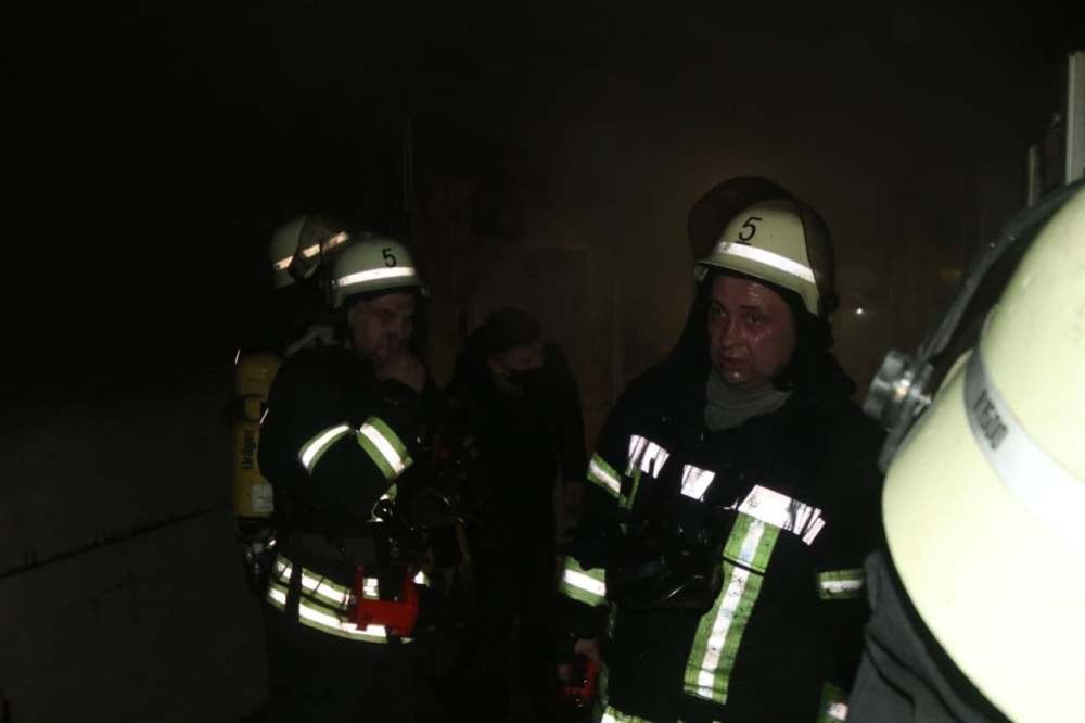 Пожар в реанимационном отделении больницы в Киеве: первые подробности и кадры с места 3