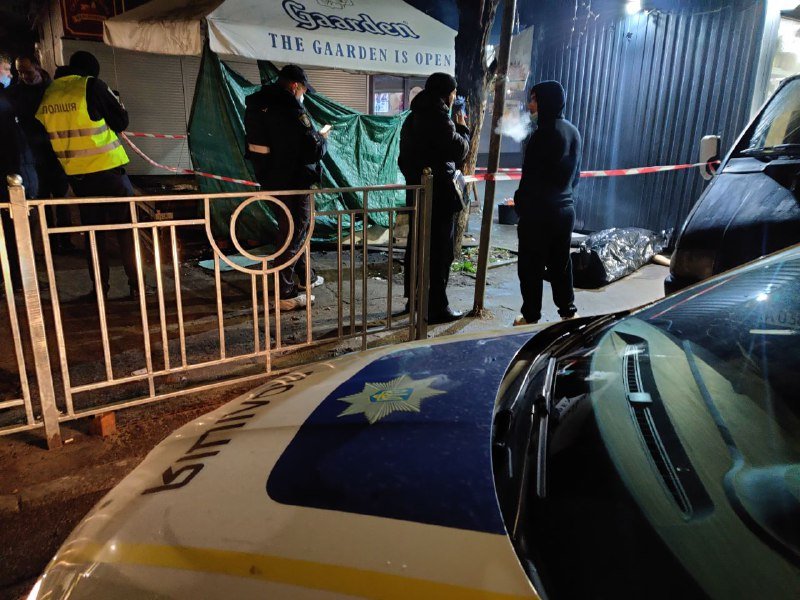 В Киеве на Лесном зарезали мужчину 2