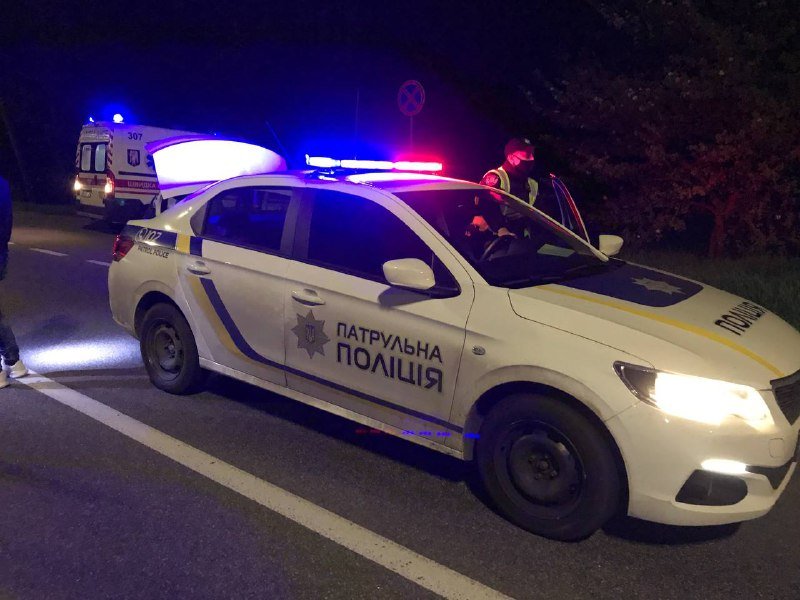 В Киеве на Столичном шоссе сбили мужчину и скрылись с места происшествия 1